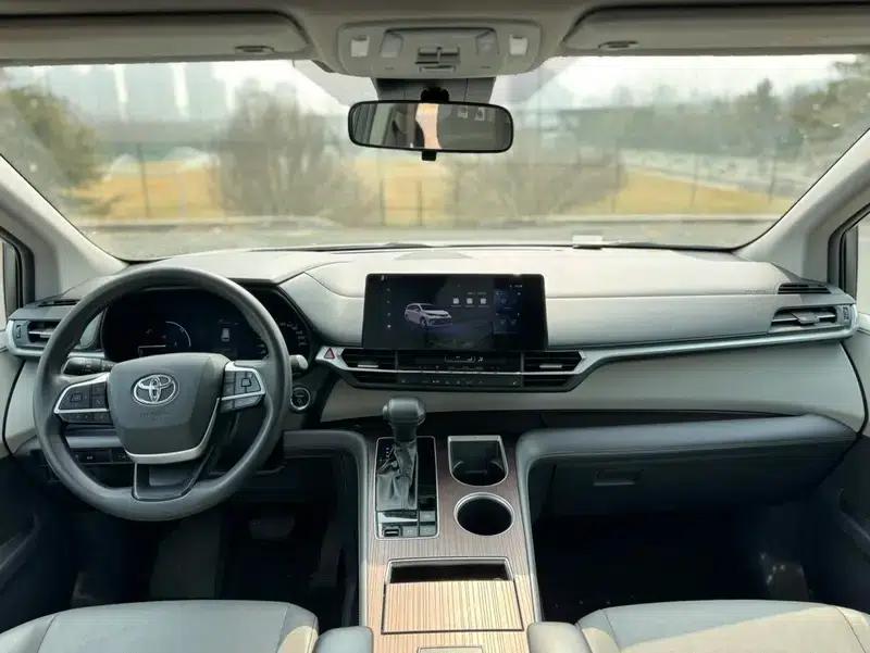2024 Grevia Intelligent Hybrid Dual Engine 2.5L Two-Wheel Drive Comfort Edition — миниатюра 8