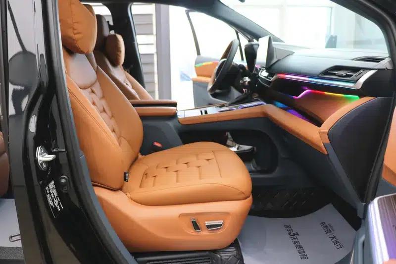 2024 Grevia Intelligent Hybrid Dual Engine 2.5L Two-Wheel Drive Comfort Edition — миниатюра 36