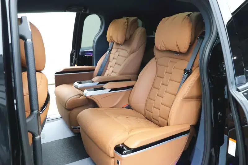 2024 Grevia Intelligent Hybrid Dual Engine 2.5L Two-Wheel Drive Comfort Edition — миниатюра 38