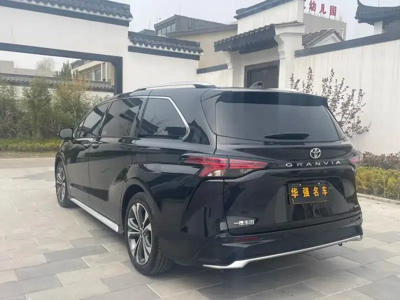 2024 Grevia Intelligent Hybrid Dual Engine 2.5L Two-Wheel Drive Premium PLUS Edition — миниатюра 4