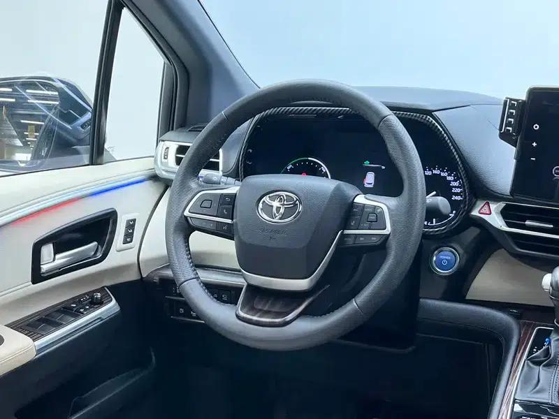 2023 Grevia Intelligent Hybrid Dual Engine 2.5L Premium PLUS — миниатюра 16