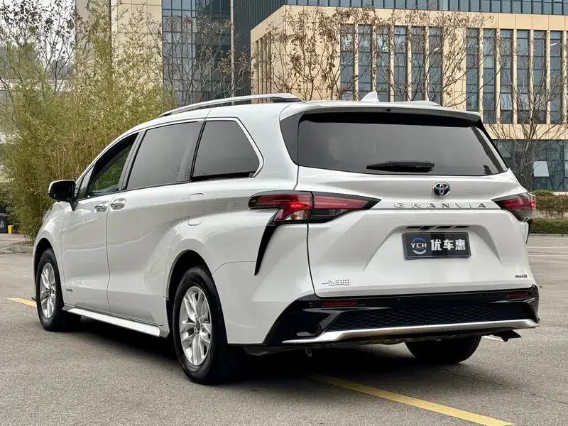 2023 Grevia Intelligent Hybrid Dual Engine 2.5L Comfort Edition — миниатюра 3