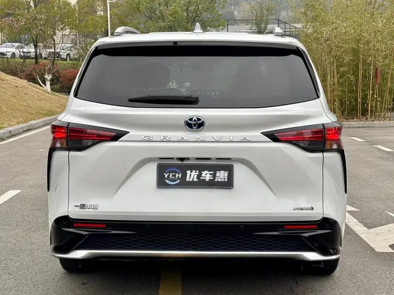 2023 Grevia Intelligent Hybrid Dual Engine 2.5L Comfort Edition — миниатюра 4