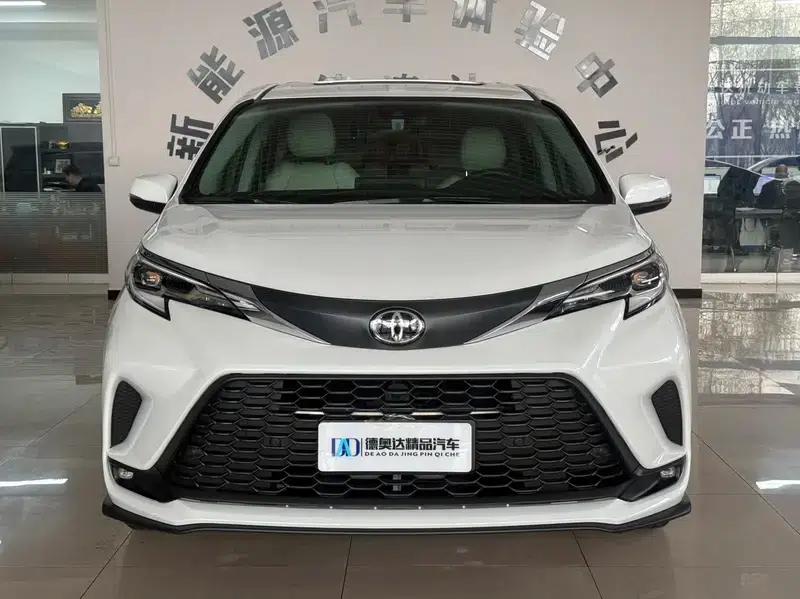 2024 Grevia Intelligent Hybrid Dual Engine 2.5L Two-Wheel Drive Comfort Edition — миниатюра 2