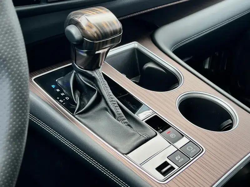 2024 Grevia Intelligent Hybrid Dual Engine 2.5L Two-Wheel Drive Luxury Edition — миниатюра 12