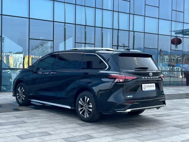 2024 Grevia Intelligent Hybrid Dual Engine 2.5L Two-Wheel Drive Luxury Edition — миниатюра 4