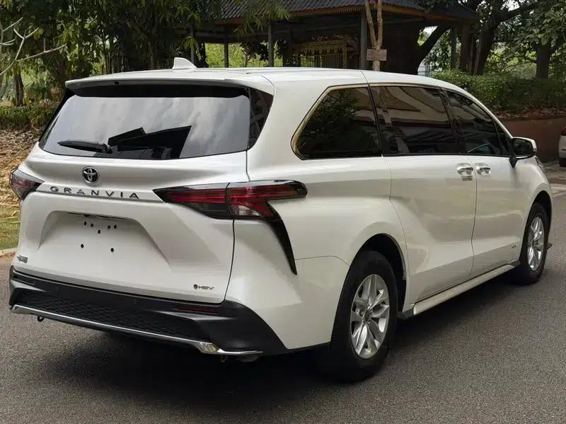 2024 Grevia Intelligent Hybrid Dual Engine 2.5L Two-Wheel Drive Comfort Edition — миниатюра 6