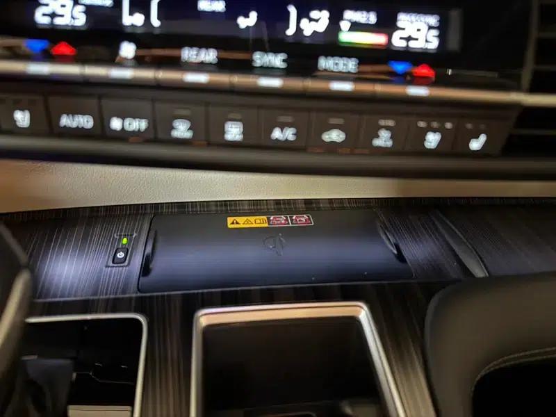 2023 Grevia Intelligent Hybrid Dual Engine 2.5L Flagship VIP — миниатюра 14