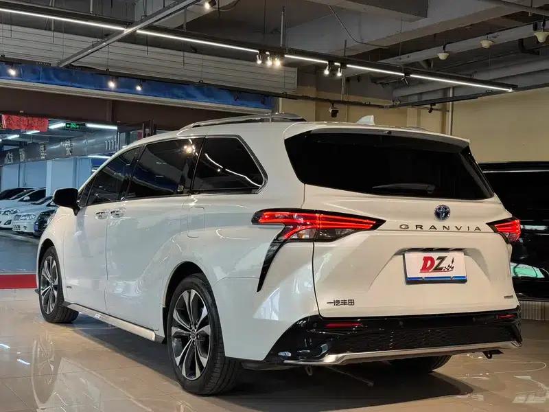 2023 Grevia Intelligent Hybrid Dual Engine 2.5L Flagship VIP — миниатюра 4