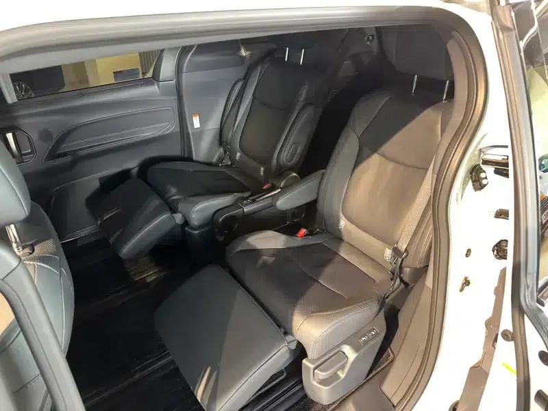 2023 Grevia Intelligent Hybrid Dual Engine 2.5L Flagship VIP — миниатюра 32