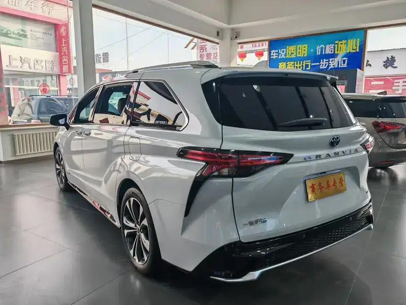 2022 Grevia 2.5L Hybrid Flagship Edition — миниатюра 4