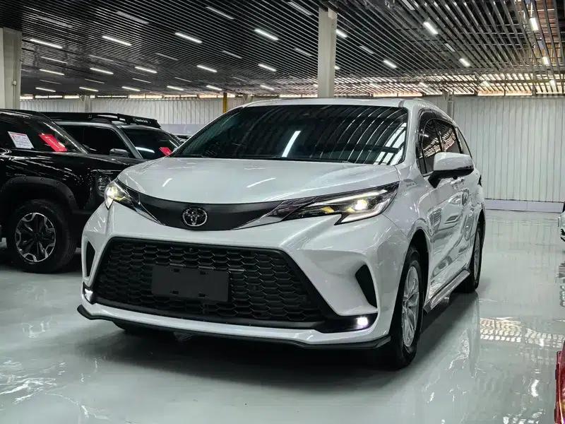 2024 Grevia Intelligent Hybrid Dual Engine 2.5L Two-Wheel Drive Comfort Edition — миниатюра 1
