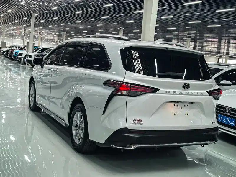 2024 Grevia Intelligent Hybrid Dual Engine 2.5L Two-Wheel Drive Comfort Edition — миниатюра 4