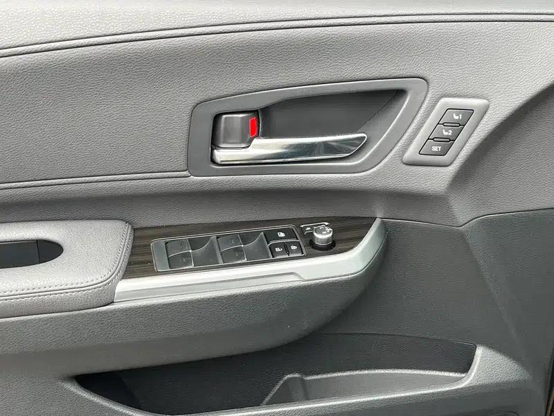 2022 Grevia 2.5L Hybrid Flagship Edition — миниатюра 27