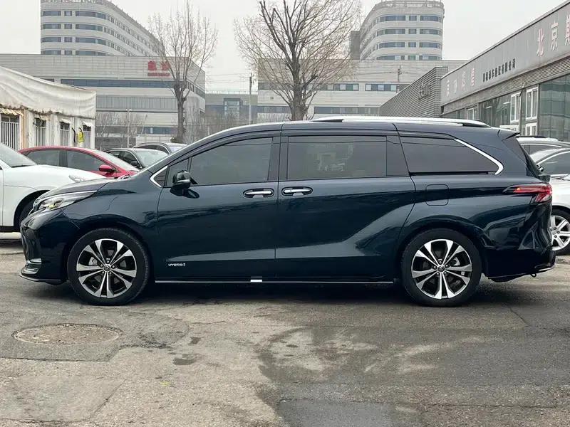 2022 Grevia 2.5L Hybrid Flagship Edition — миниатюра 4