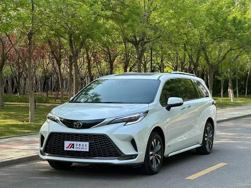 2024 Grevia Intelligent Hybrid Dual Engine 2.5L AWD Premium PLUS Edition — миниатюра 1