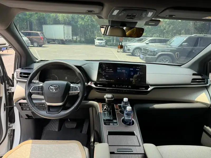 2023 Grevia Intelligent Hybrid Dual Engine 2.5L Premium PLUS — миниатюра 11