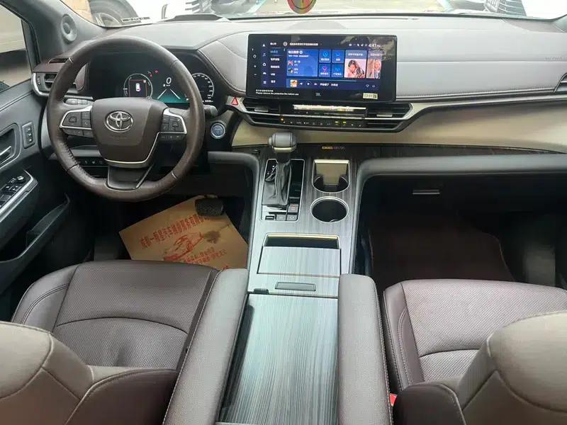 2022 Grevia 2.5L Hybrid Flagship Edition — миниатюра 18