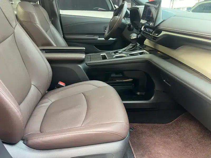 2022 Grevia 2.5L Hybrid Flagship Edition — миниатюра 25