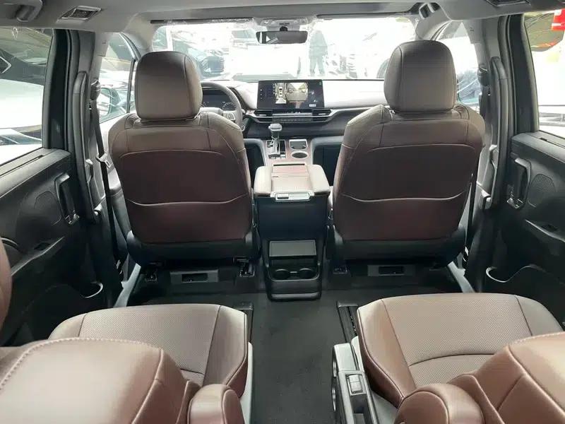 2024 Grevia Intelligent Hybrid Dual Engine 2.5L AWD Premium PLUS Edition — миниатюра 11