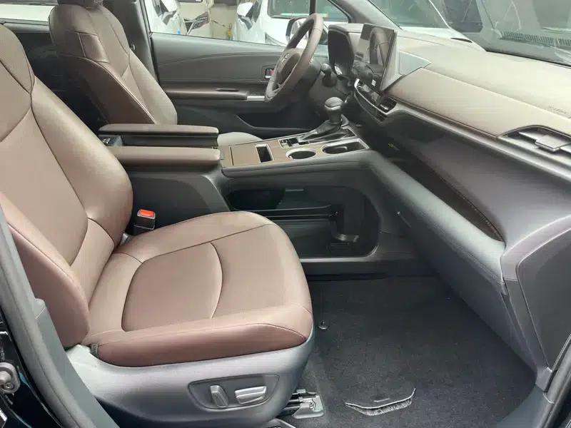 2024 Grevia Intelligent Hybrid Dual Engine 2.5L AWD Premium PLUS Edition — миниатюра 12