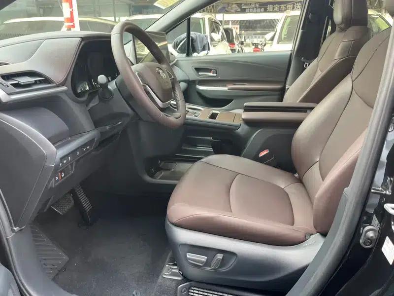 2024 Grevia Intelligent Hybrid Dual Engine 2.5L AWD Premium PLUS Edition — миниатюра 22