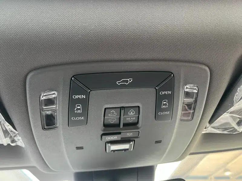 2024 Grevia Intelligent Hybrid Dual Engine 2.5L AWD Premium PLUS Edition — миниатюра 8