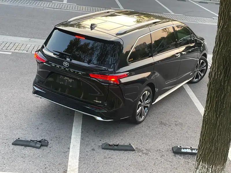 2022 Grevia 2.5L Hybrid Premium Edition — миниатюра 7