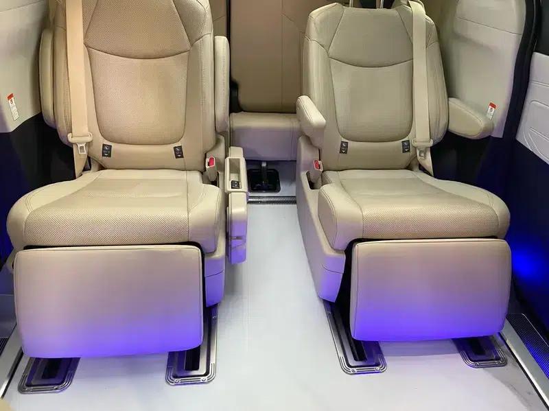 2022 Grevia 2.5L Hybrid Premium Edition — миниатюра 8