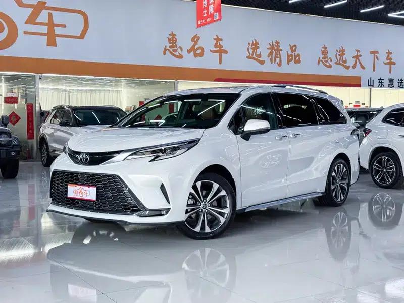 2024 Grevia Intelligent Hybrid Dual Engine 2.5L Two-Wheel Drive Premium PLUS Edition — миниатюра 1
