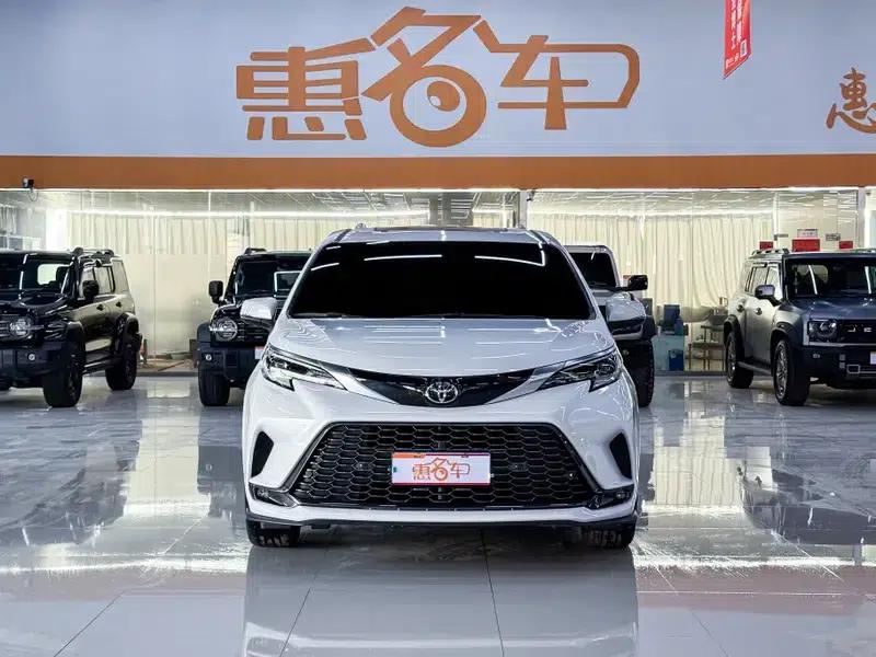 2024 Grevia Intelligent Hybrid Dual Engine 2.5L Two-Wheel Drive Premium PLUS Edition — миниатюра 2