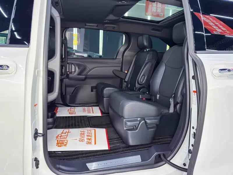2024 Grevia Intelligent Hybrid Dual Engine 2.5L Two-Wheel Drive Premium PLUS Edition — миниатюра 16