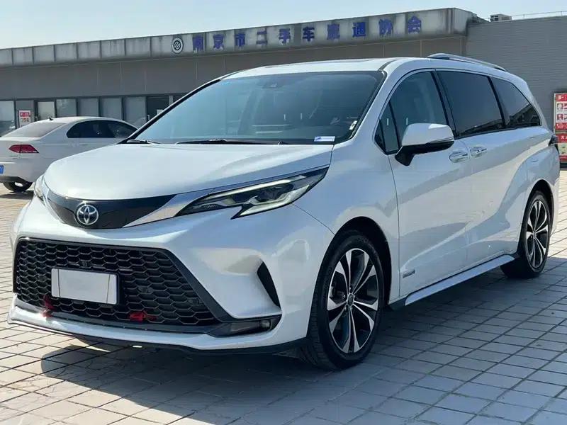 2023 Grevia Intelligent Hybrid Dual Engine 2.5L Premium PLUS — миниатюра 1