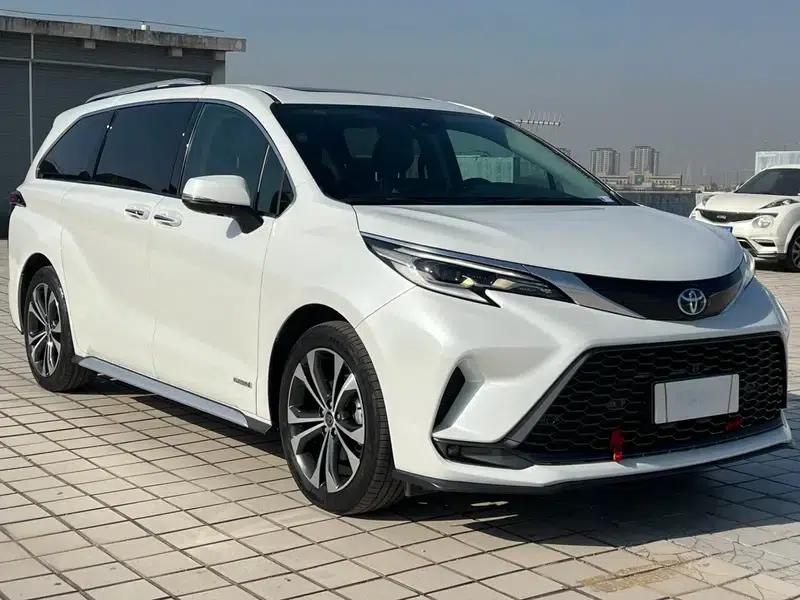 2023 Grevia Intelligent Hybrid Dual Engine 2.5L Premium PLUS — миниатюра 3
