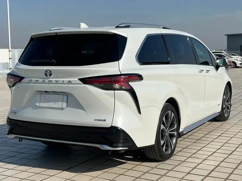 2023 Grevia Intelligent Hybrid Dual Engine 2.5L Premium PLUS — миниатюра 6
