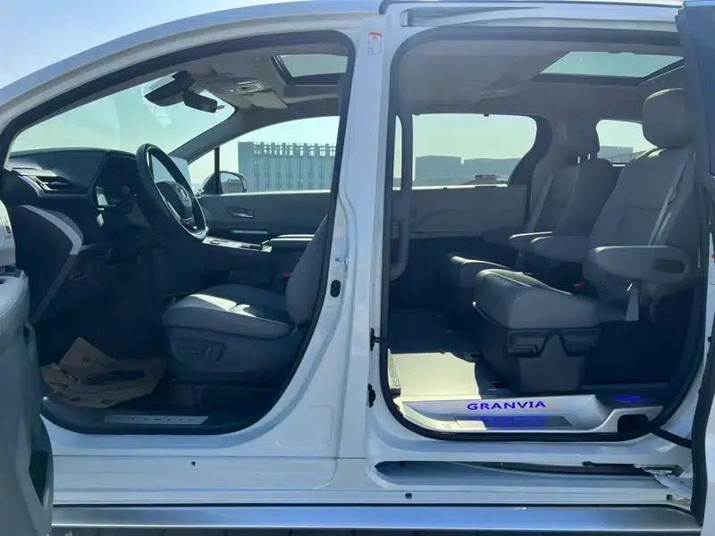 2023 Grevia Intelligent Hybrid Dual Engine 2.5L Premium PLUS — миниатюра 10
