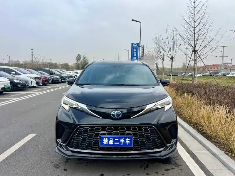 2023 Grevia Intelligent Hybrid Dual Engine 2.5L Premium PLUS — миниатюра 2