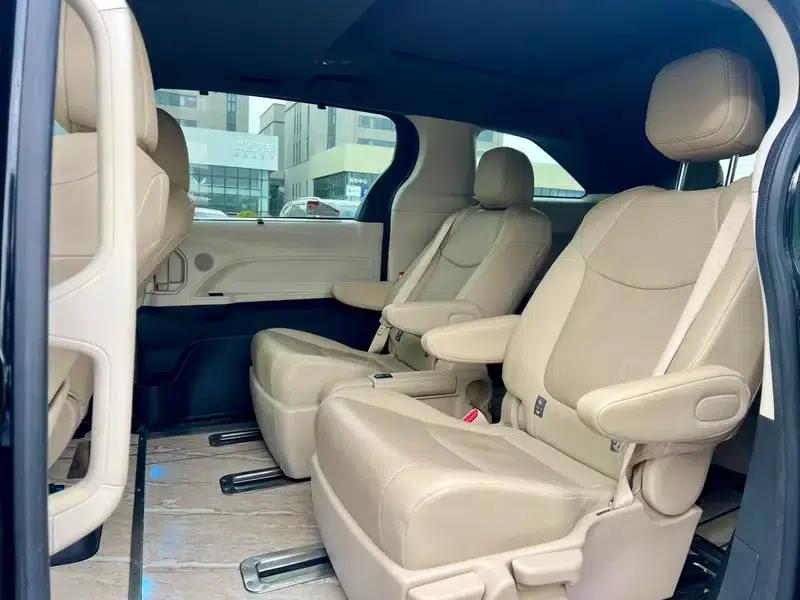 2023 Grevia Intelligent Hybrid Dual Engine 2.5L Premium PLUS — миниатюра 11