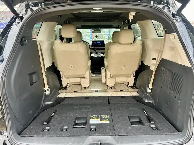 2023 Grevia Intelligent Hybrid Dual Engine 2.5L Premium PLUS — миниатюра 12