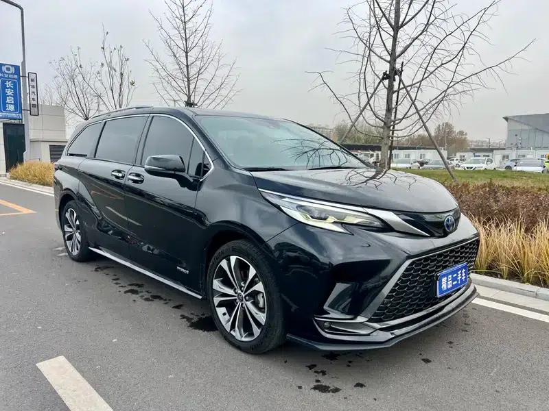 2023 Grevia Intelligent Hybrid Dual Engine 2.5L Premium PLUS — миниатюра 3
