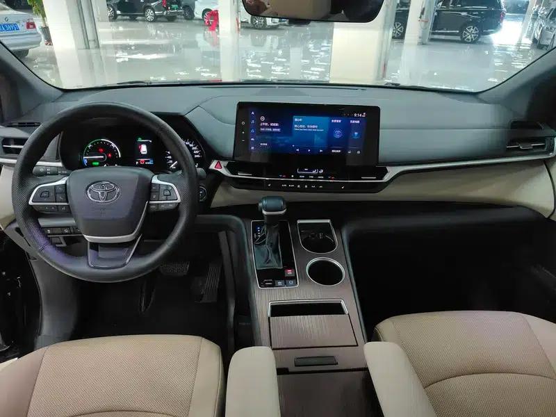 2024 Grevia Intelligent Hybrid Dual Engine 2.5L Two-Wheel Drive Premium PLUS Edition — миниатюра 14