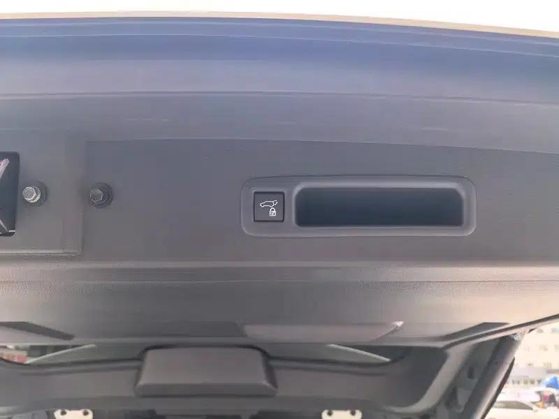 2024 Grevia Intelligent Hybrid Dual Engine 2.5L AWD Premium PLUS Edition — миниатюра 13