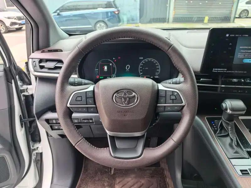 2024 Grevia Intelligent Hybrid Dual Engine 2.5L AWD Premium PLUS Edition — миниатюра 18