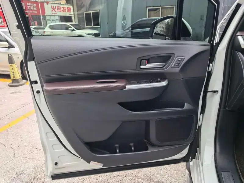 2024 Grevia Intelligent Hybrid Dual Engine 2.5L AWD Premium PLUS Edition — миниатюра 8