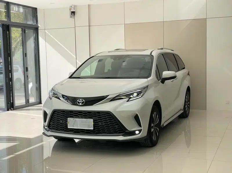 2024 Grevia Intelligent Hybrid Dual Engine 2.5L AWD Premium PLUS Edition — миниатюра 1
