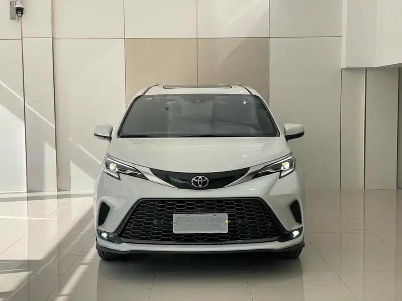 2024 Grevia Intelligent Hybrid Dual Engine 2.5L AWD Premium PLUS Edition — миниатюра 2