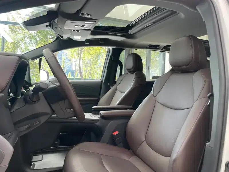 2024 Grevia Intelligent Hybrid Dual Engine 2.5L AWD Premium PLUS Edition — миниатюра 29