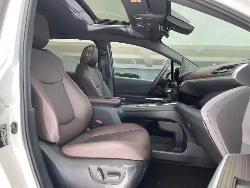 2024 Grevia Intelligent Hybrid Dual Engine 2.5L AWD Premium PLUS Edition — миниатюра 30