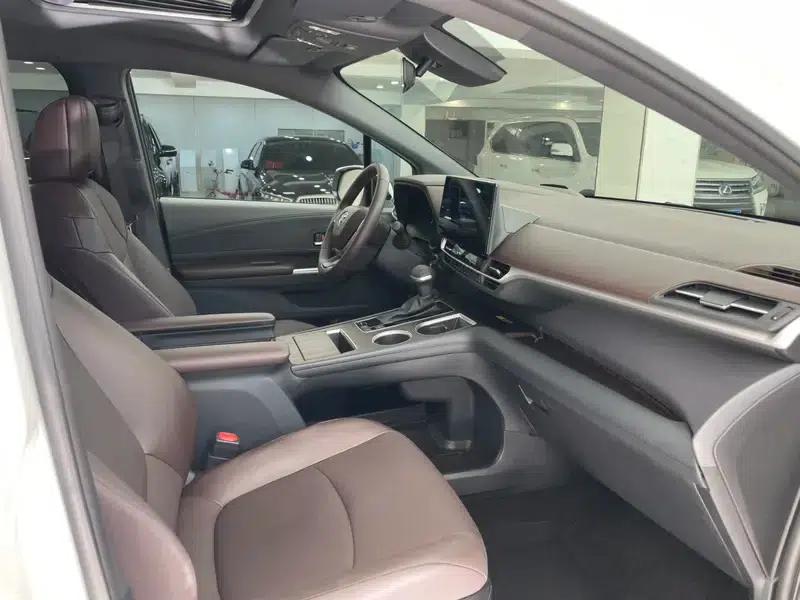 2024 Grevia Intelligent Hybrid Dual Engine 2.5L AWD Premium PLUS Edition — миниатюра 34