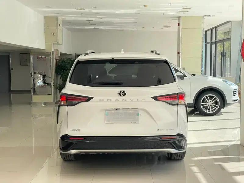 2024 Grevia Intelligent Hybrid Dual Engine 2.5L AWD Premium PLUS Edition — миниатюра 6